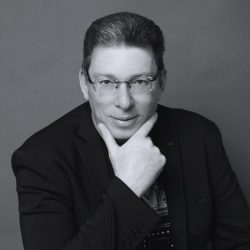 Dr.ElhananGazit-juloot_Founder_bw_S